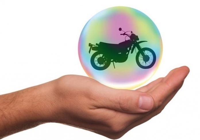 Gros plan sur l’assurance pour une moto de collection